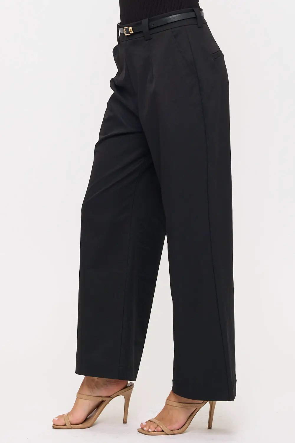 Pantalón Pierna Ancha de Sarga Elástica Negro con Cinturon by CHOCOLATE USA