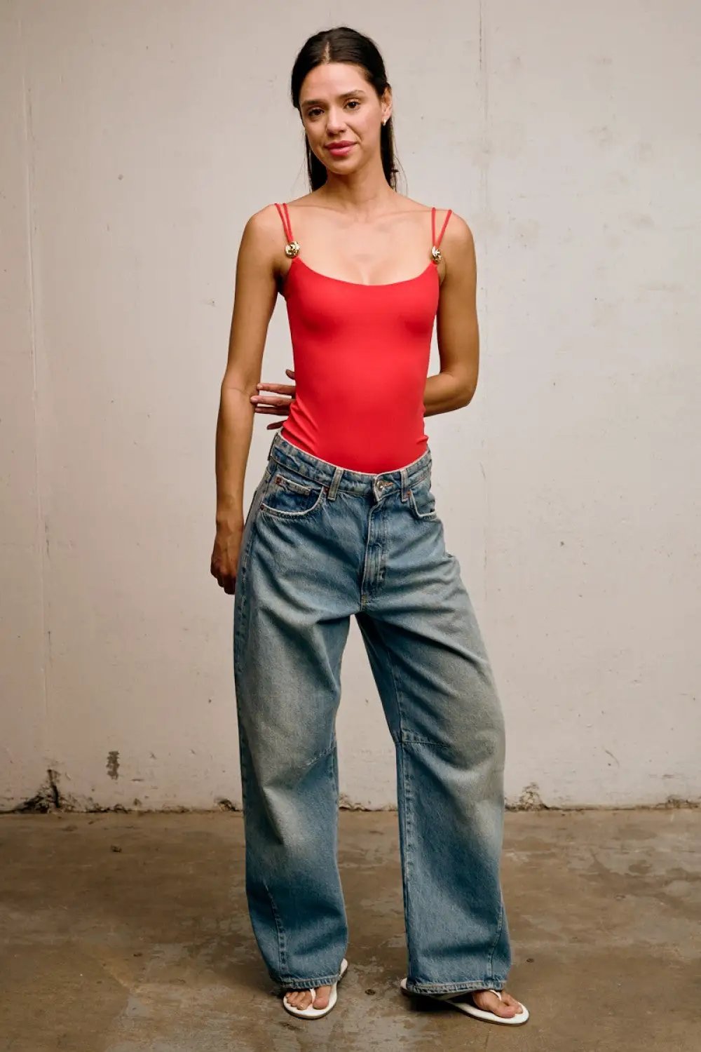 Body con Broche en Tirantes Ajuste Perfecto by Yanet Collective
