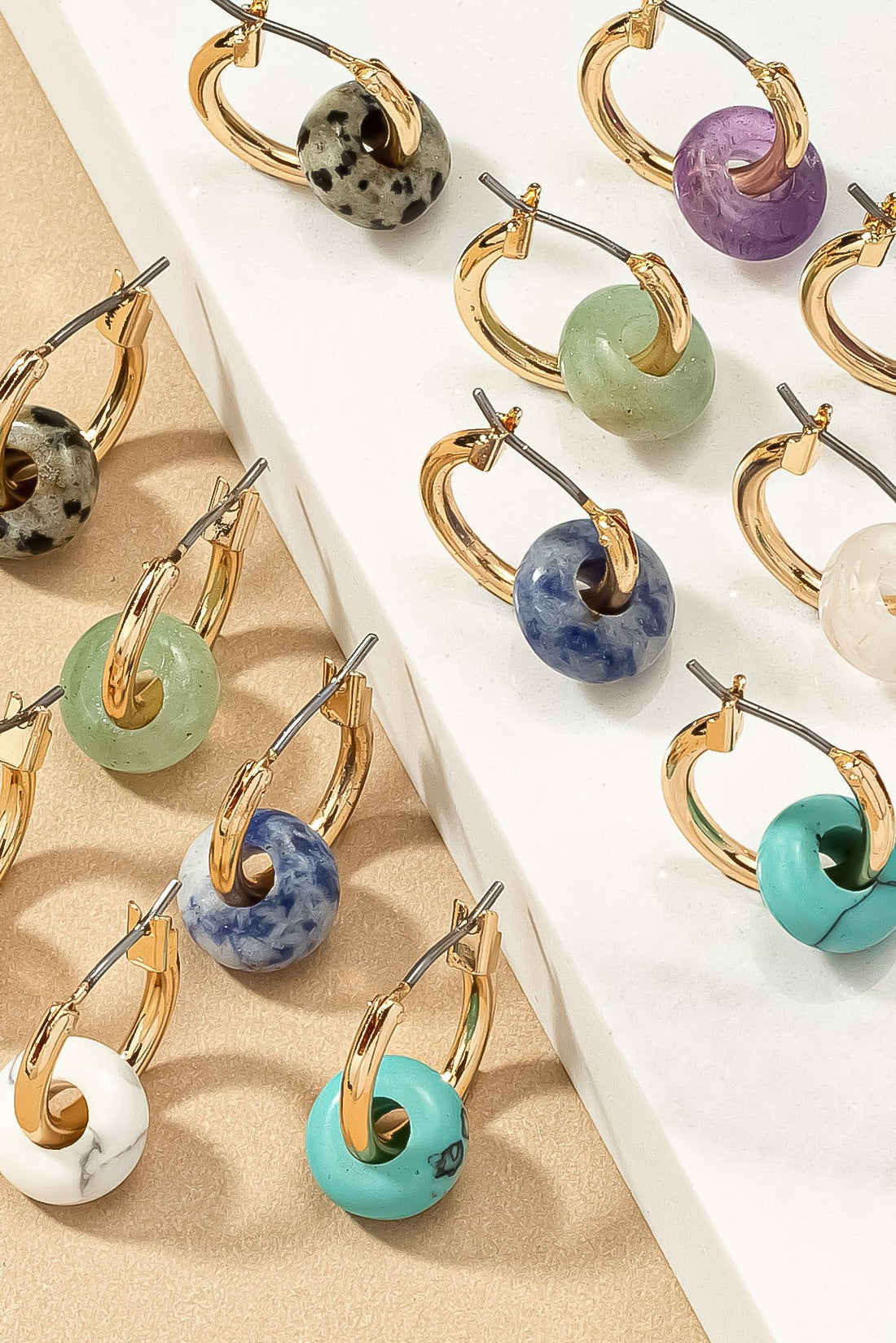 Arracadas de Oro con Piedras Naturales - Elegancia Artesanal para Ella