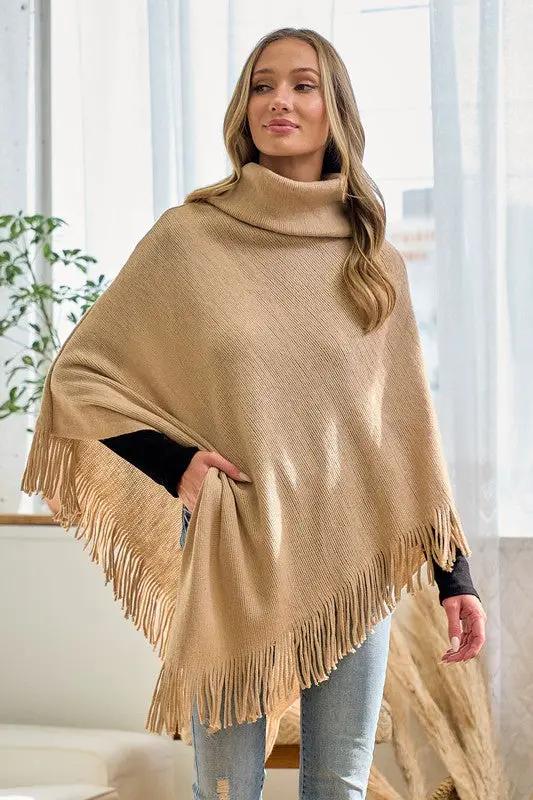 Poncho Tejido Sueter de Mujer con Cuello Mago y Flecos - Negro Elegante by On Blue