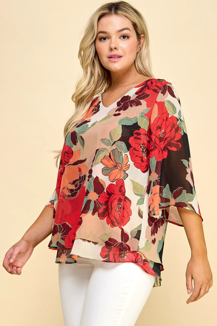 Top de Talla Grande con Doble Capa y Manga Tres Cuartos by Yanet Collective