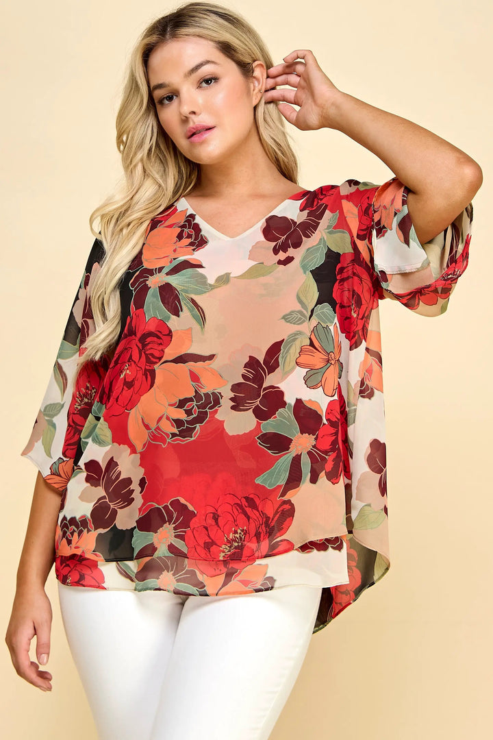 Blusa talla extra de doble capa con manga tres cuartos roja floral roja by Yanet Collective