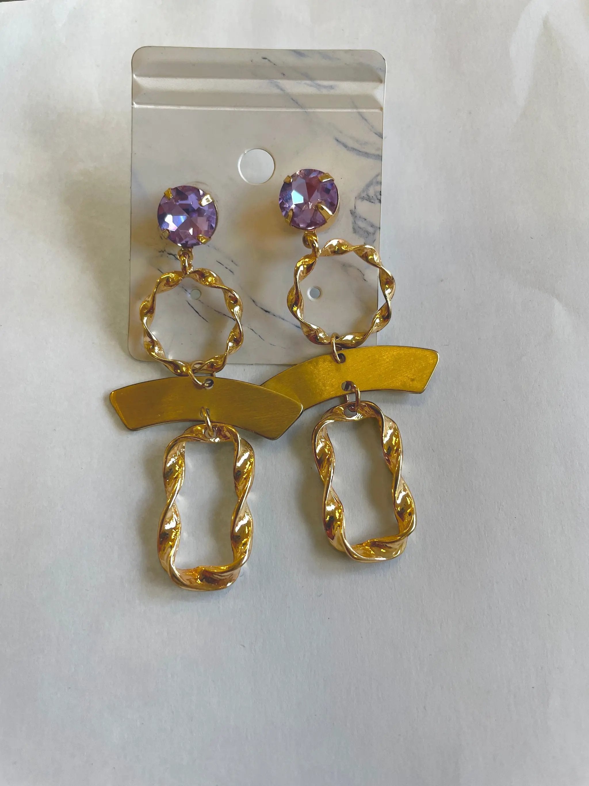 Aretes diamante morado by Yanet Collective