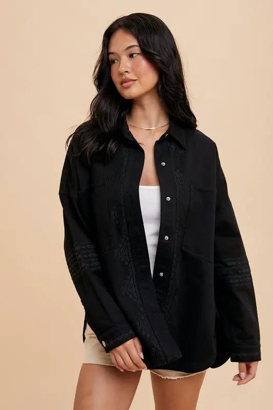 Chamarra Negra Utility Bordada Mujer Moda Casual by IN LOOM