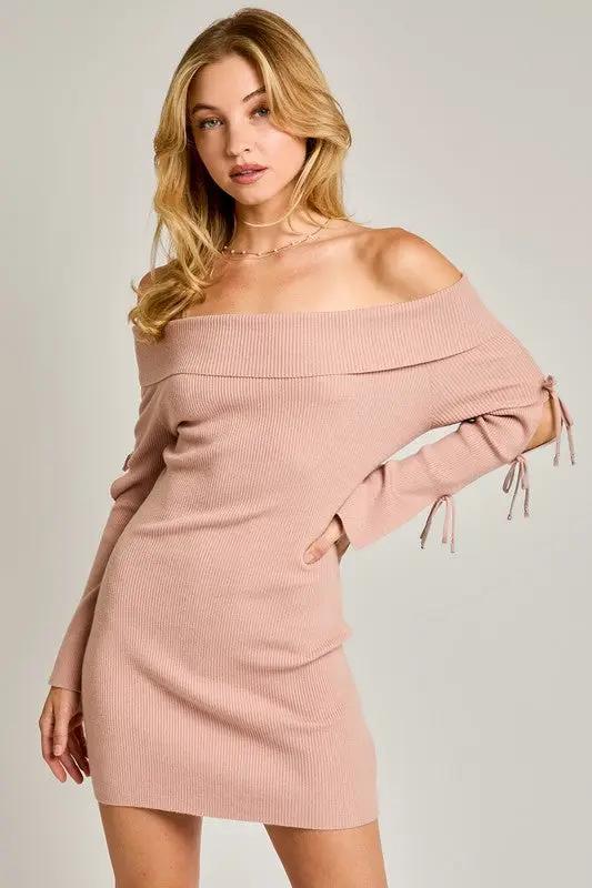 Vestido Suéter Mini de Hombros Descubiertos con Mangas Abiertas Rosa - Otoño/Invierno para Mujer en México by LE LIS