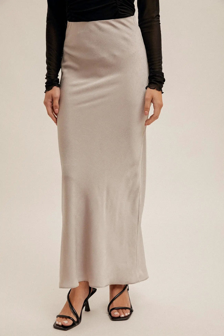Falda Larga Texturizada Crinkle Plateado Satin by Hem & Thread