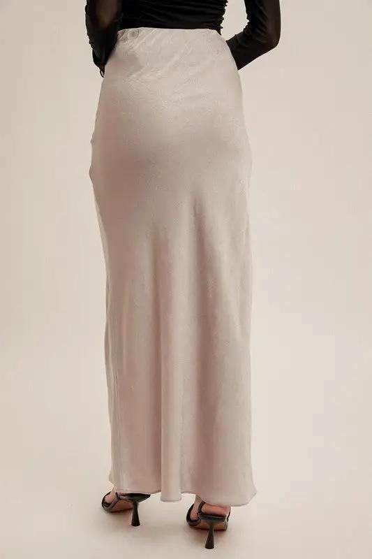 Falda Larga Texturizada Crinkle Plateado Satin by Hem & Thread