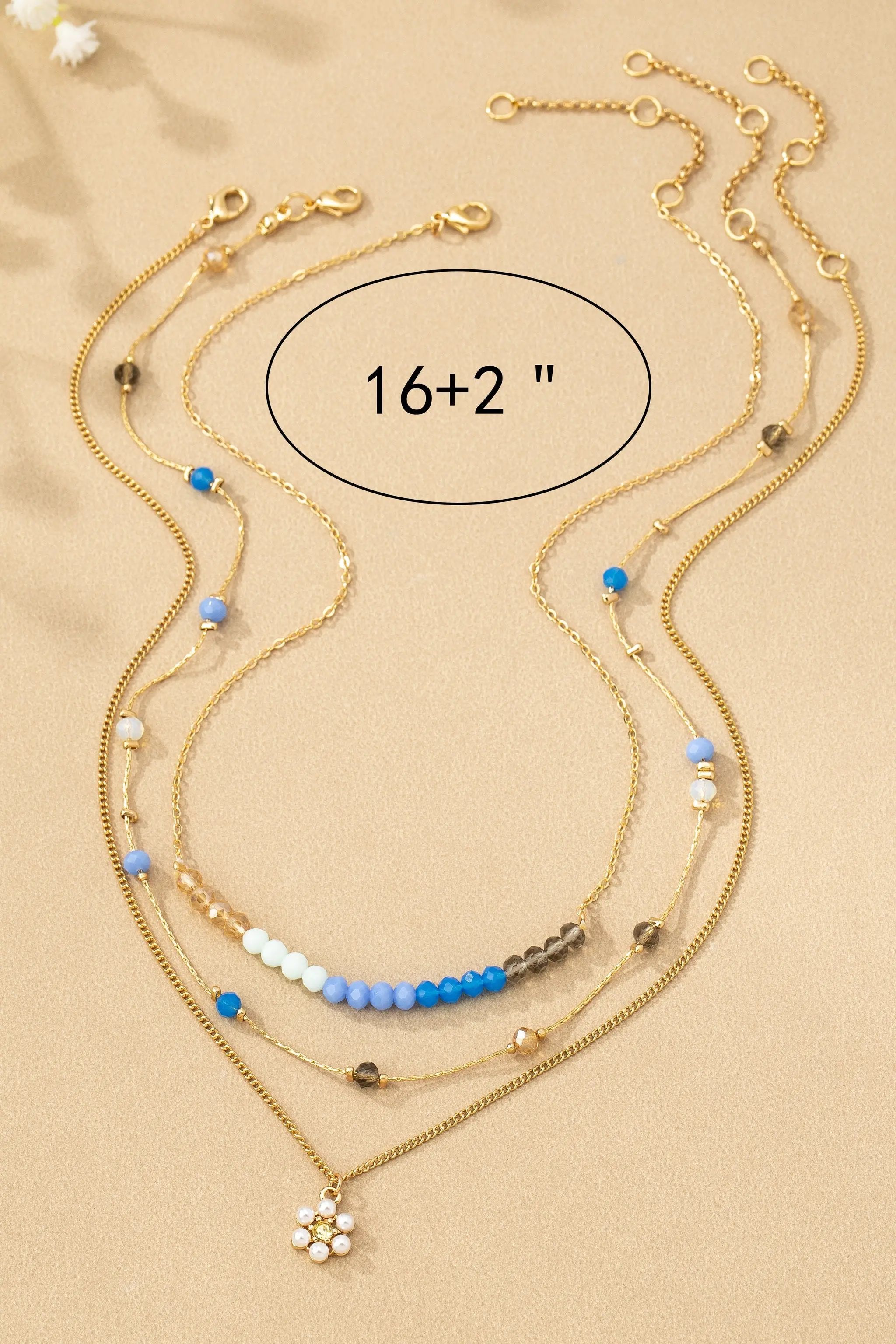 Collar Floral de Cuentas de Cristal Impermeable de 3 Filas: Elegancia y Estilo Duraderos by Yanet Collective