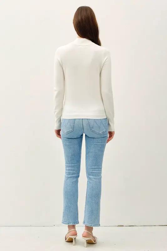 Suéter Básico de Cuello Alto para Mujer - Moda y estilo by Be Cool