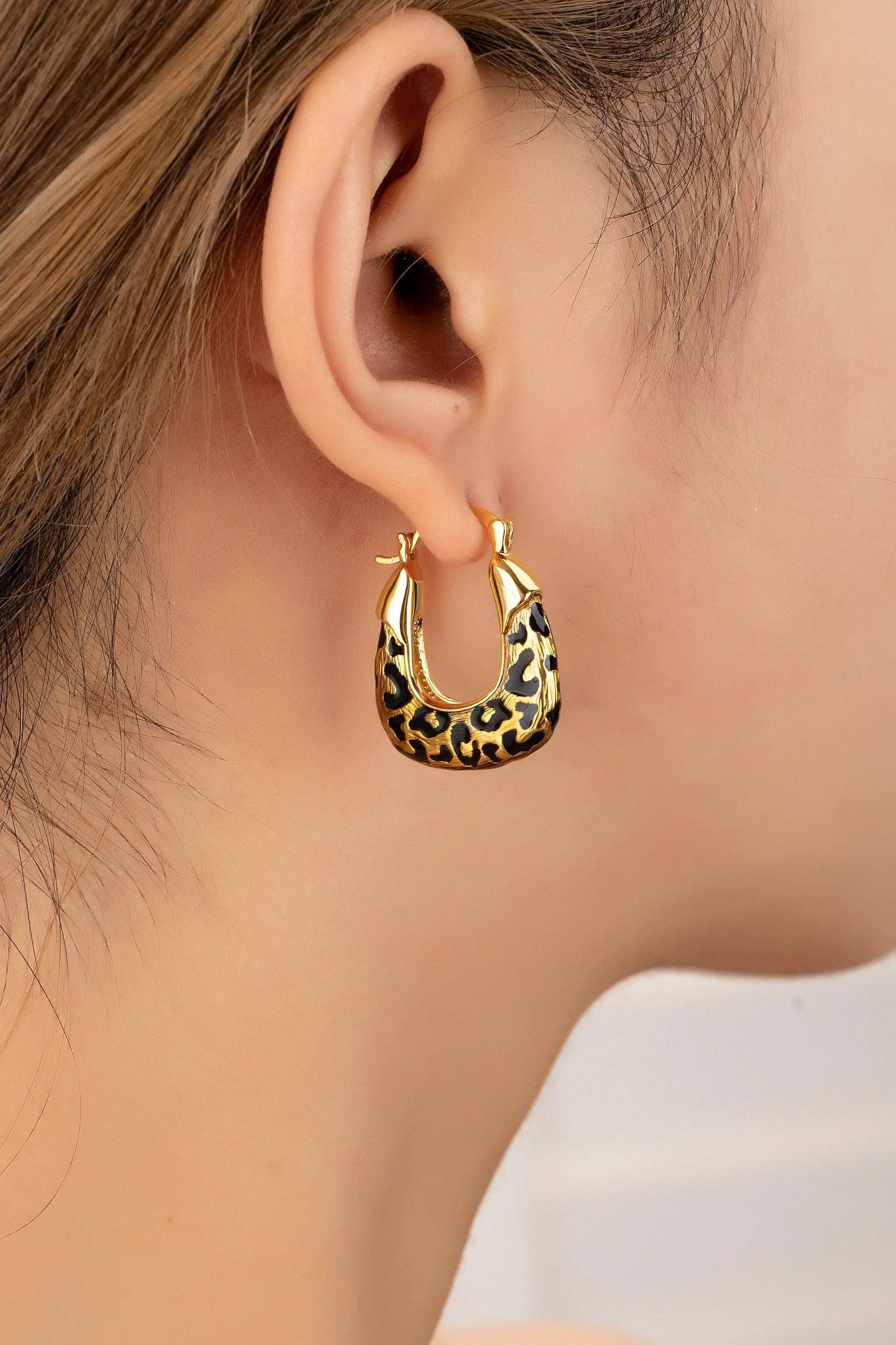 Aretes Leopardo acero inoxidable cuadrado by LA3accessories