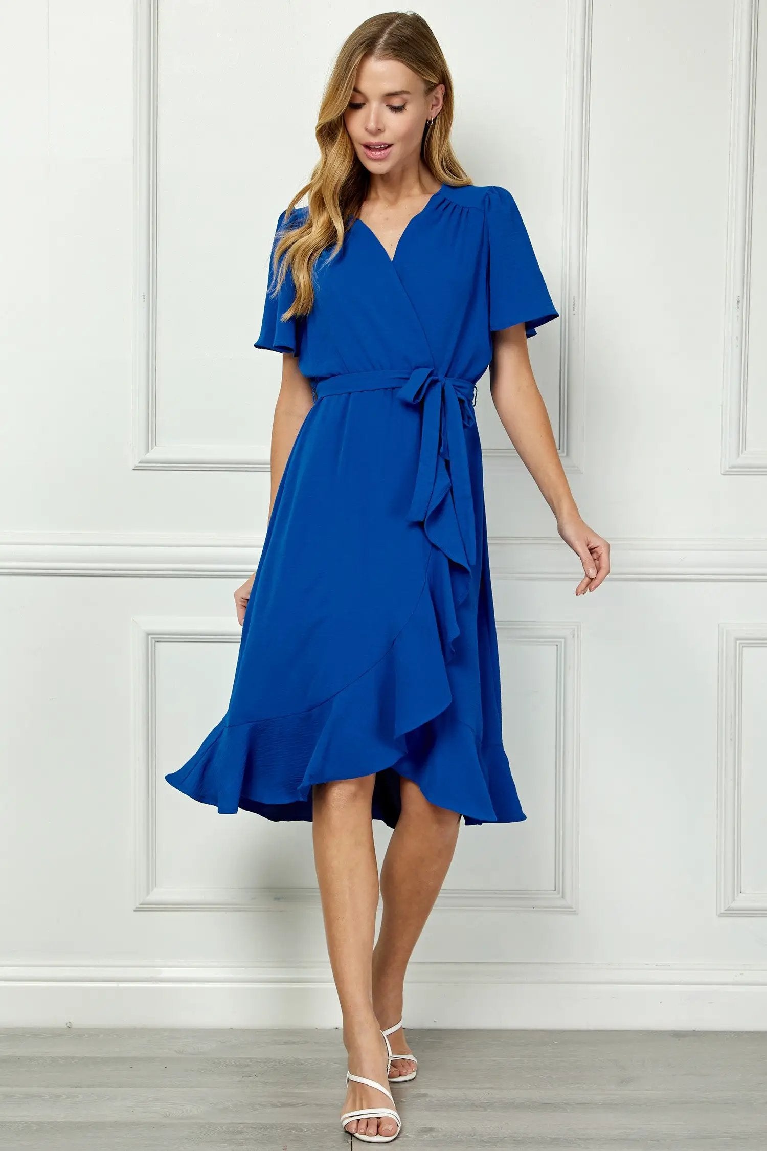 Vestido Clásico Elegancia Faux Wrap: Sofisticación y Estilo Atemporal by Yanet Collective