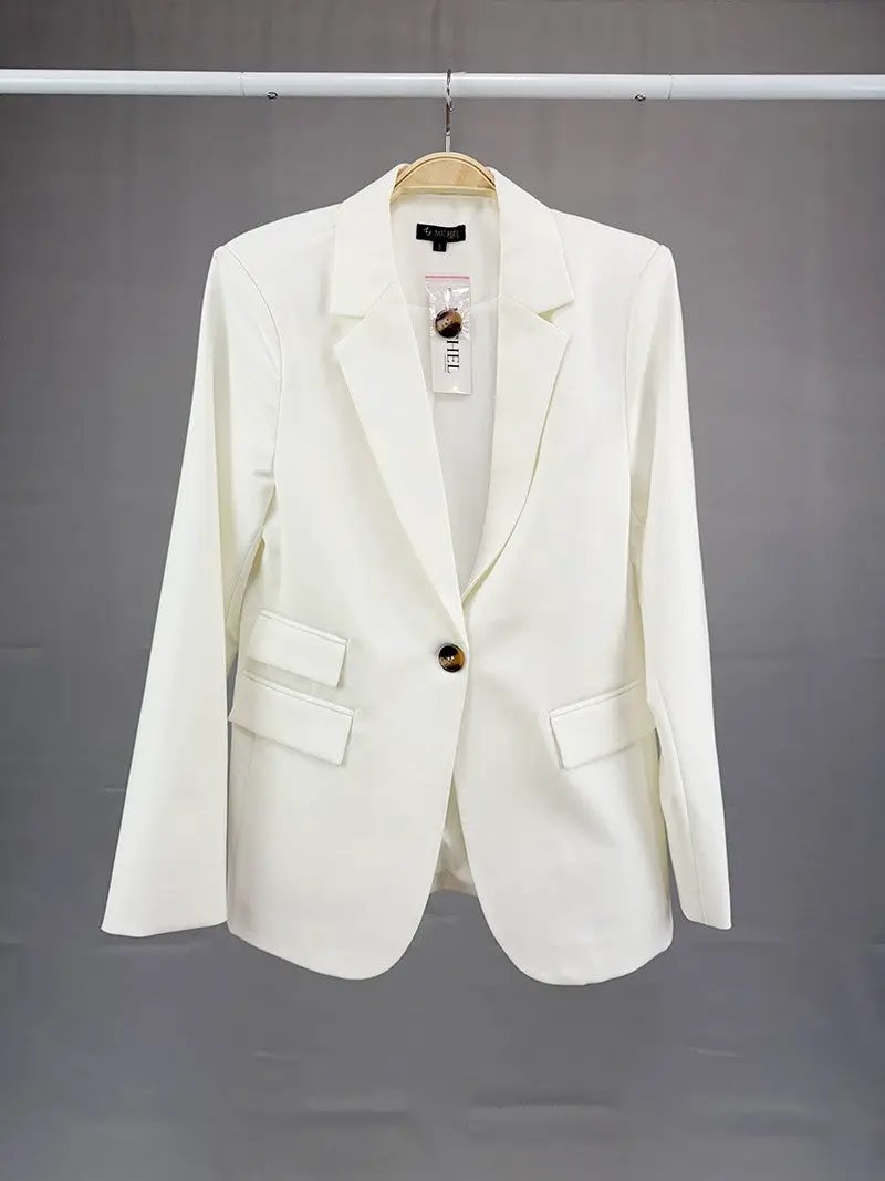 Elegante Chaqueta Blazer de Un Botón con Solapa de Muesca y Detalle de Negro by Yanet Collective