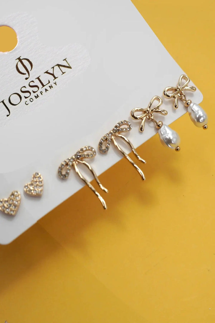 Pendientes con lazo de perla y corazón de diamantes de imitación by Yanet Collective