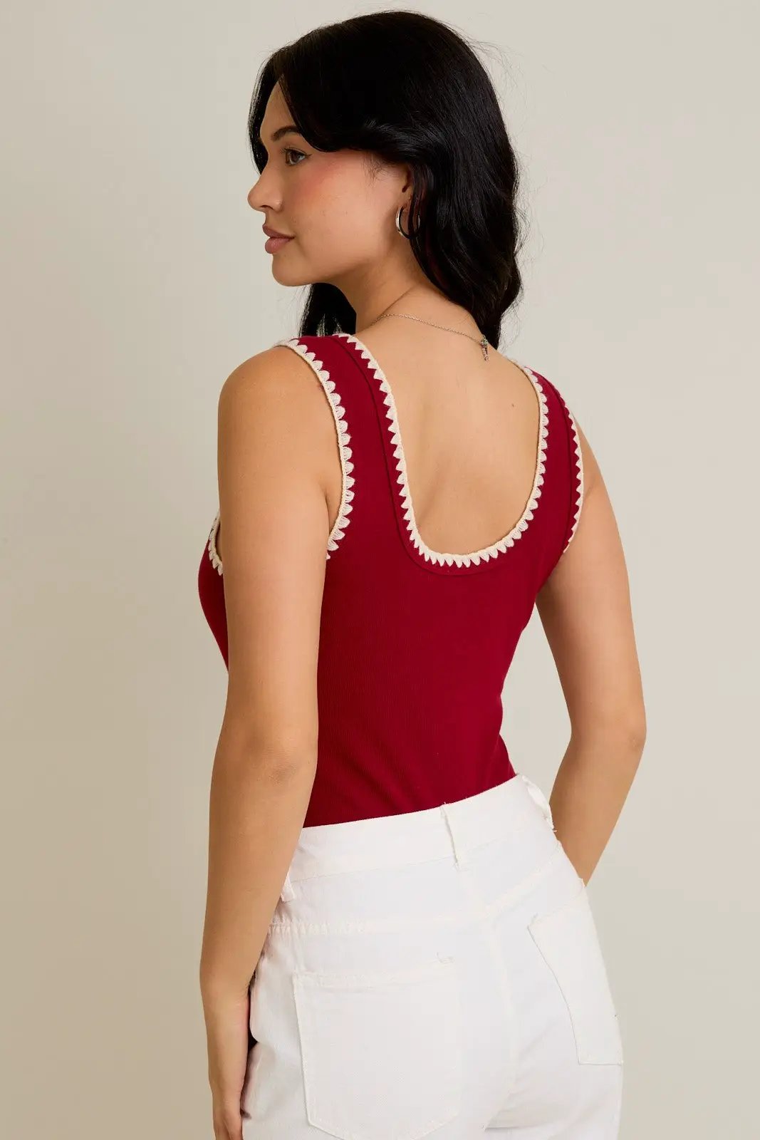Bodysuit Sin Mangas con Bordado "Edge" - Moda Verde by LE LIS