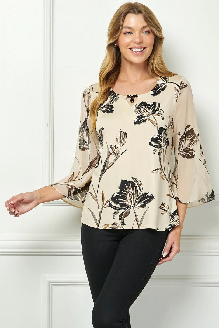 Blusa Beige Vintage con Escote de Cerradura y Estampado Floral Manga Larga by Winslow Collection