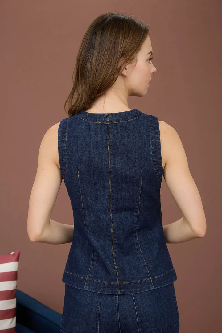 Chaleco Tipo Vest en Denim sin Mangas con Escote Redondo y Botones | Abertura en Dobladillo | by Blu Pepper