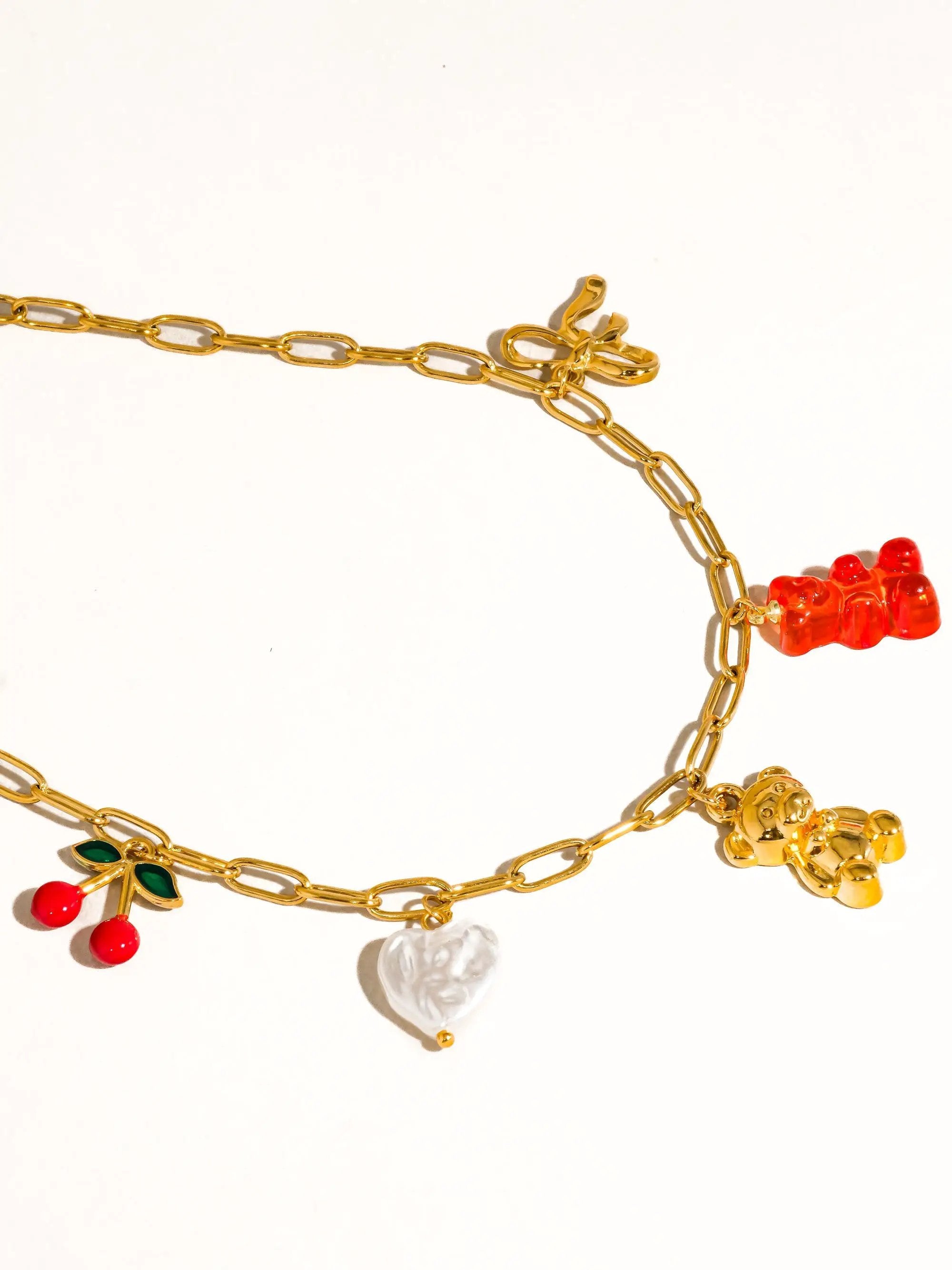 Collar Osito Gominola Oro 18K Bañado Con Colgante Perla Sintética Colección Exclusiva by Yanet Collective