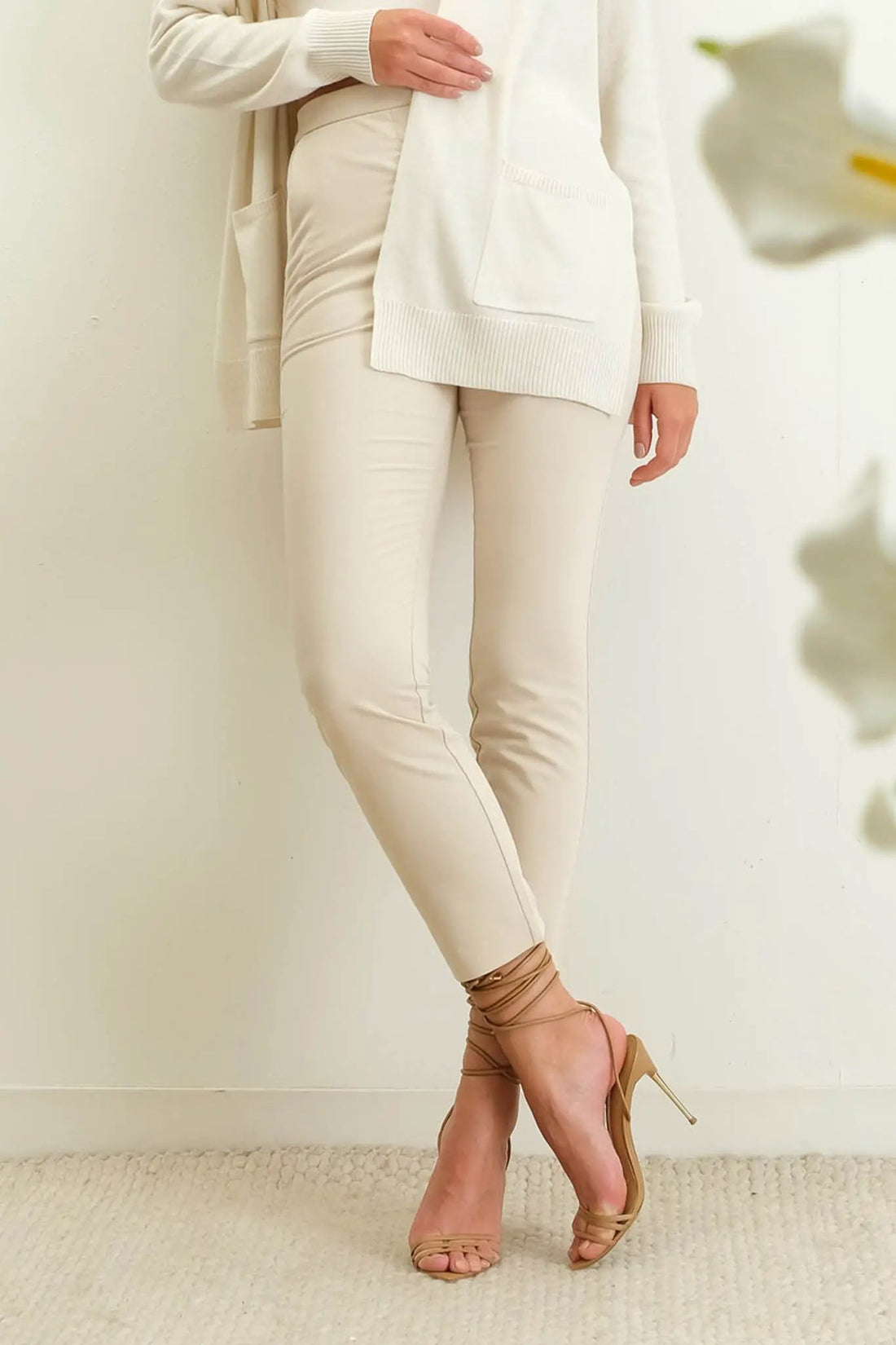Pantalón Recto de Dama Color Sólido Ajuste Alto by Blu Pepper