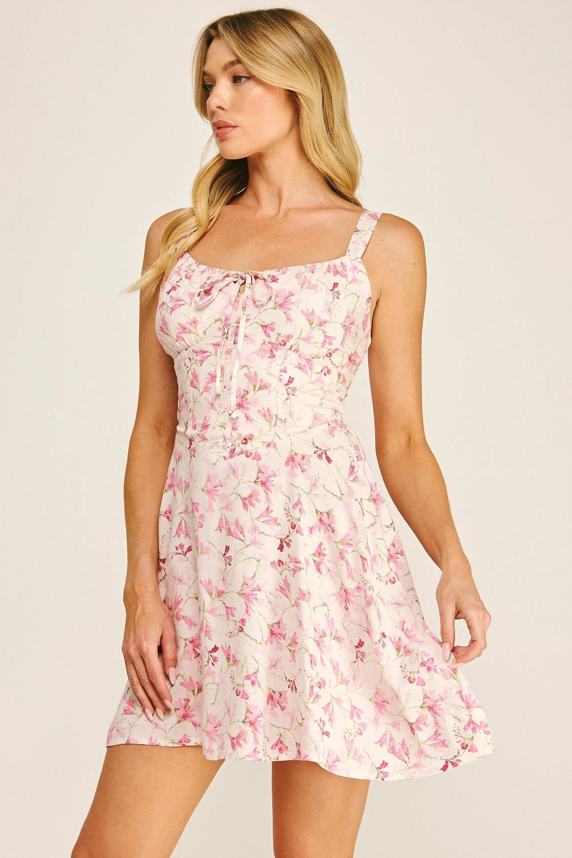 Vestido Corto Tipo Corsé con Estampado Floral by Winslow Collection