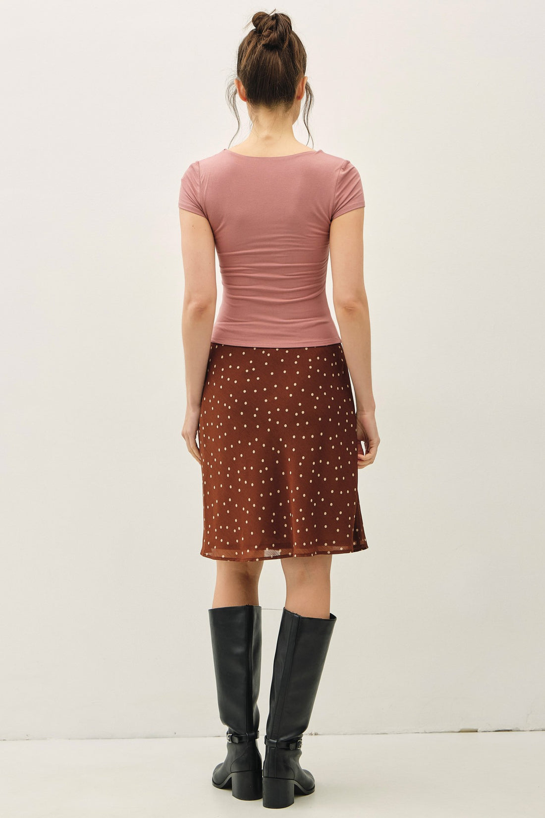 Falda de gasa hasta la rodilla con estampado de lunares estetica y con estilo