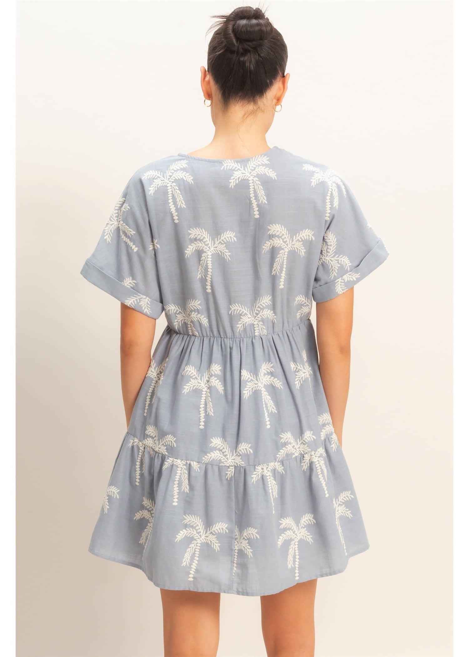 Vestido Coverup con Escote en V y Volantes - Estilo Boutique