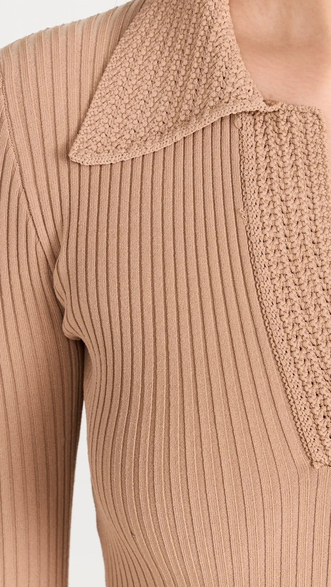 Vestido Beige Falda Linea A Manga larga by Yanet Collective