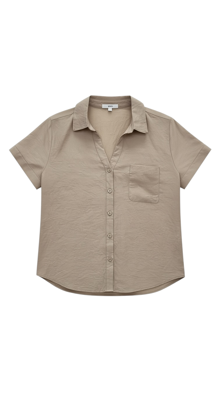 Camisa Beige de Manga Corta con Textura Arrugada - Estilo Boutique