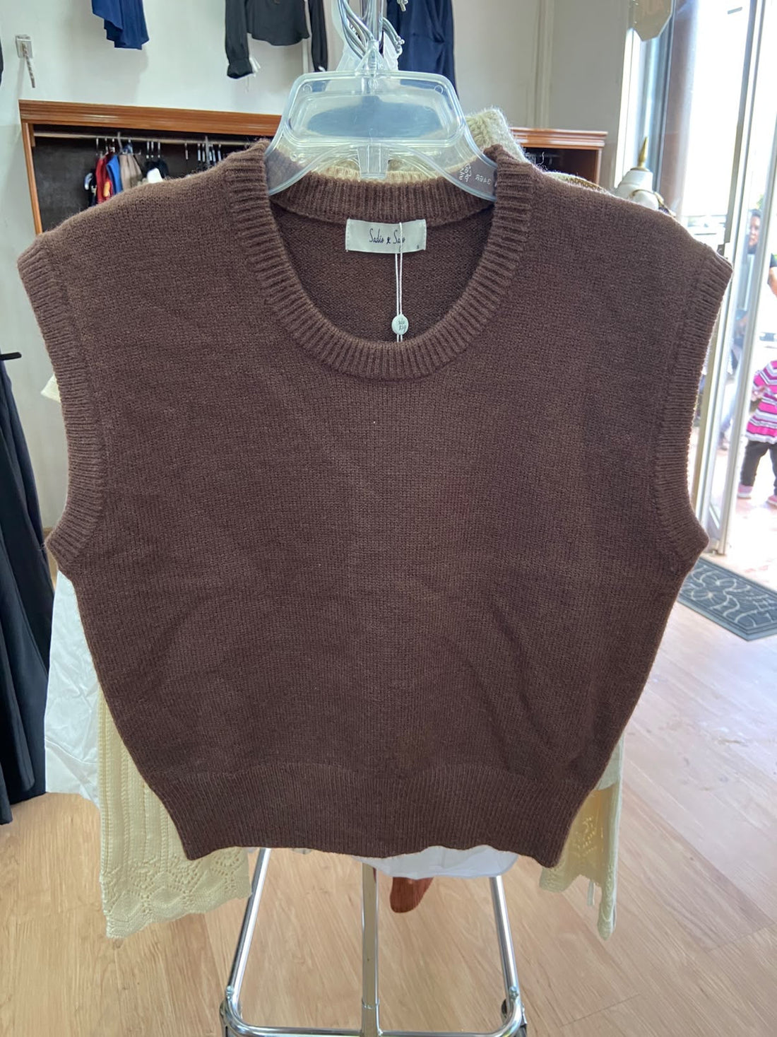 Chaleco de Punto Marrón sin Mangas con Dobladillo Acanalado - Estilo Boutique