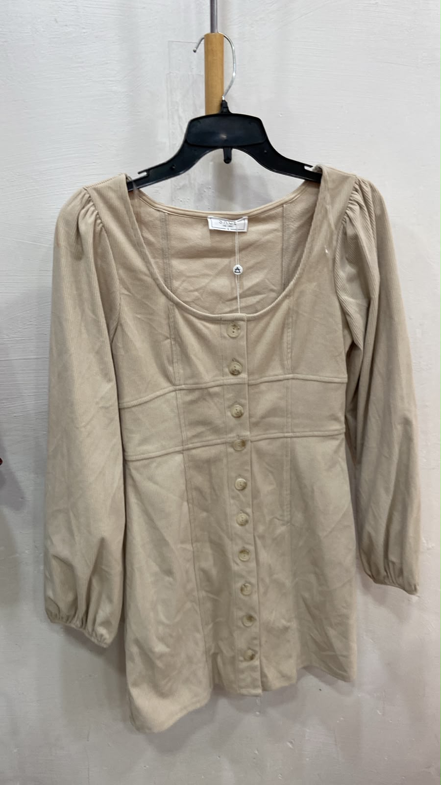 Blusa Beige de Manga Larga con Mangas Abullonadas - Estilo Boutique
