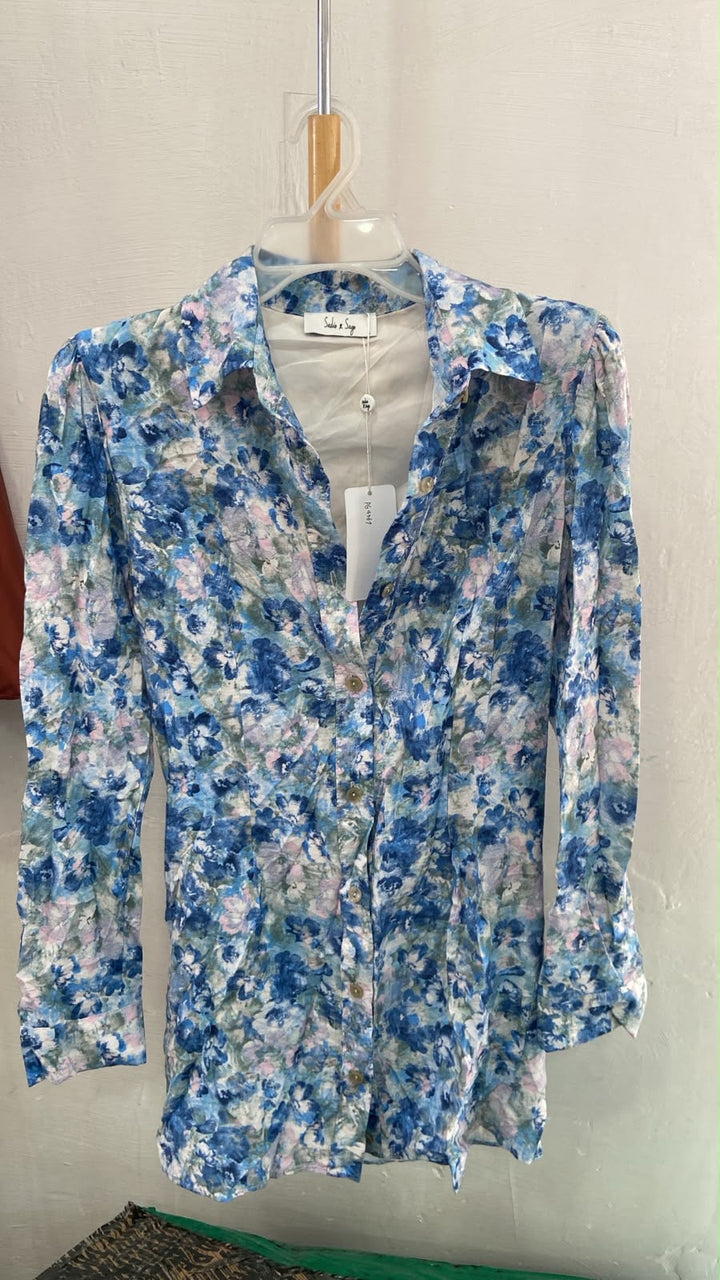 Camisa Floral de Manga Larga con Cuello - Estilo Boutique
