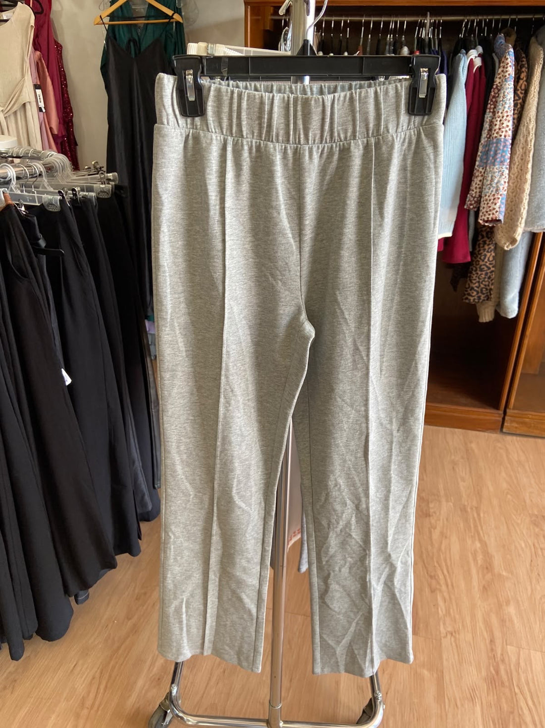Gray Stretchable Wide-Leg Trousers with Pleats