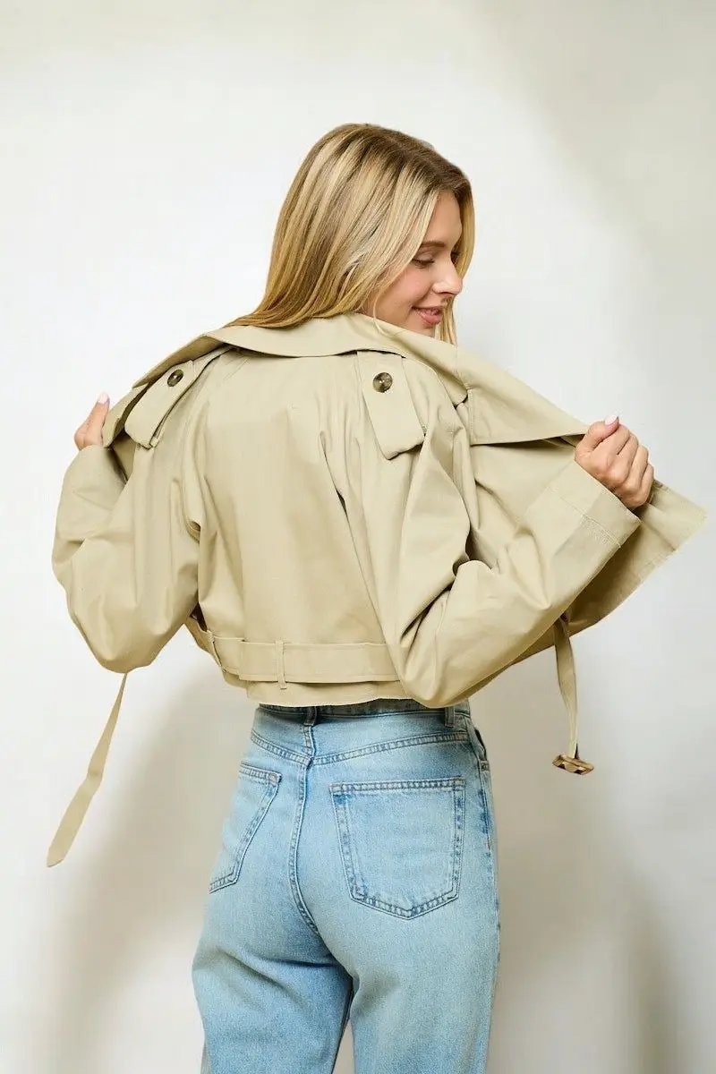 Chaqueta Trench Corta Khaki Beige by Yanet Collection