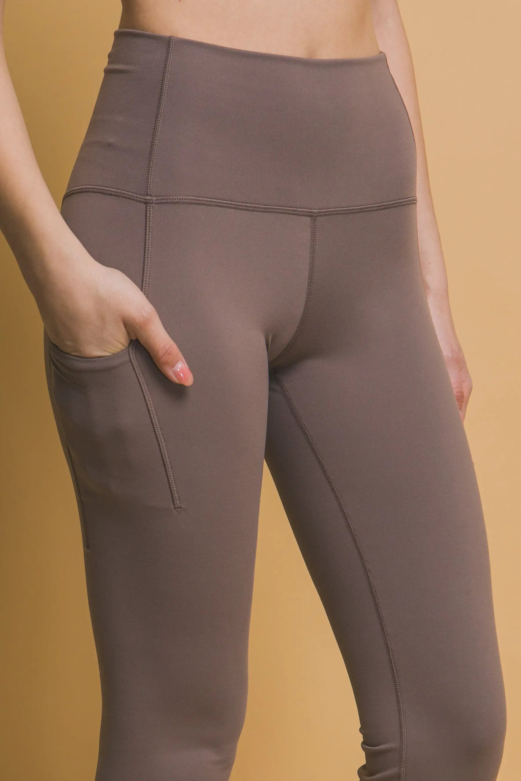 LOVE TREE Leggings Acampanados de Tiro Alto con Bolsillos Laterales - LOVE TREE - Activewear