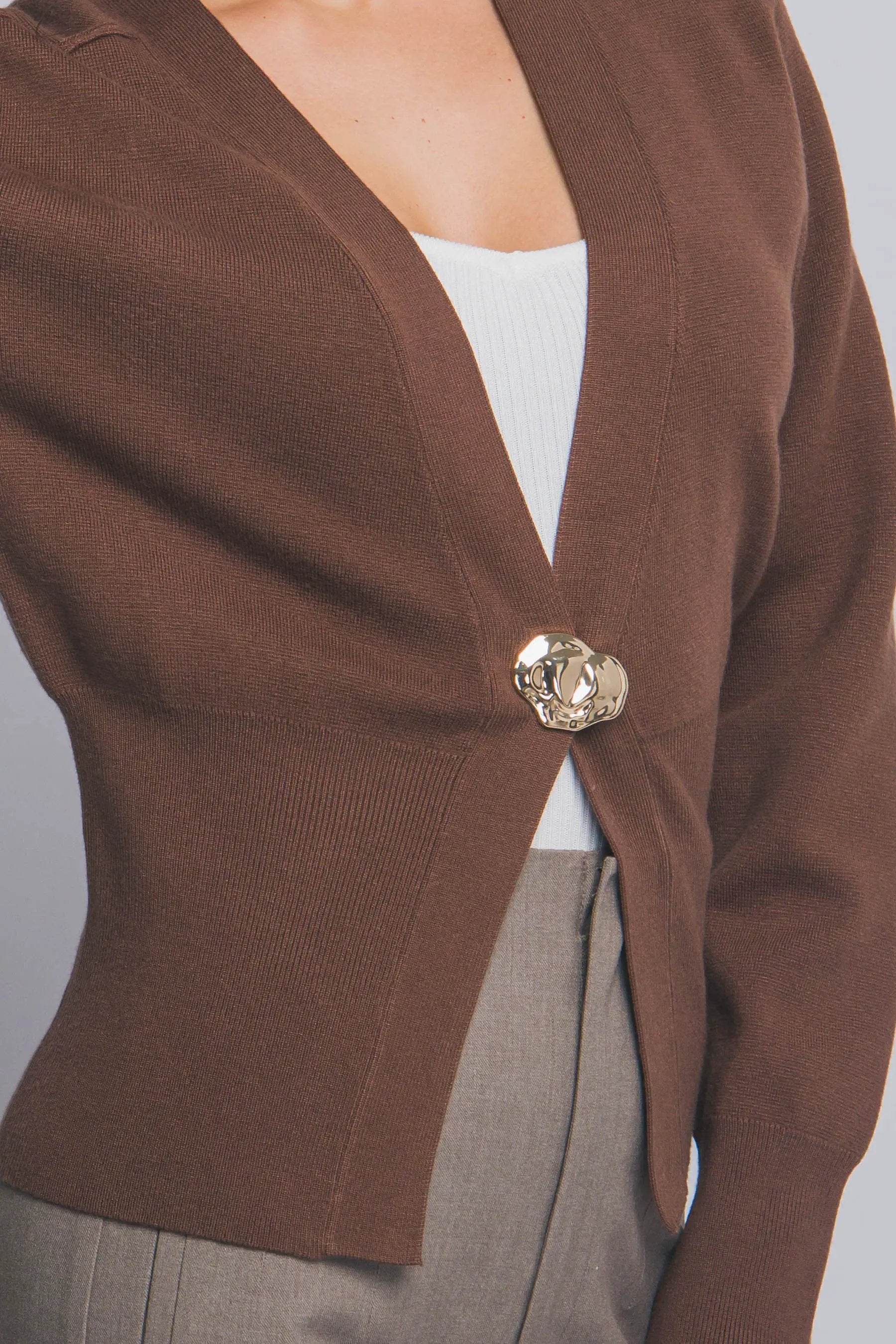 Suéter Cardigan de Dama con Cuello V y Botones dorados by LOVE TREE