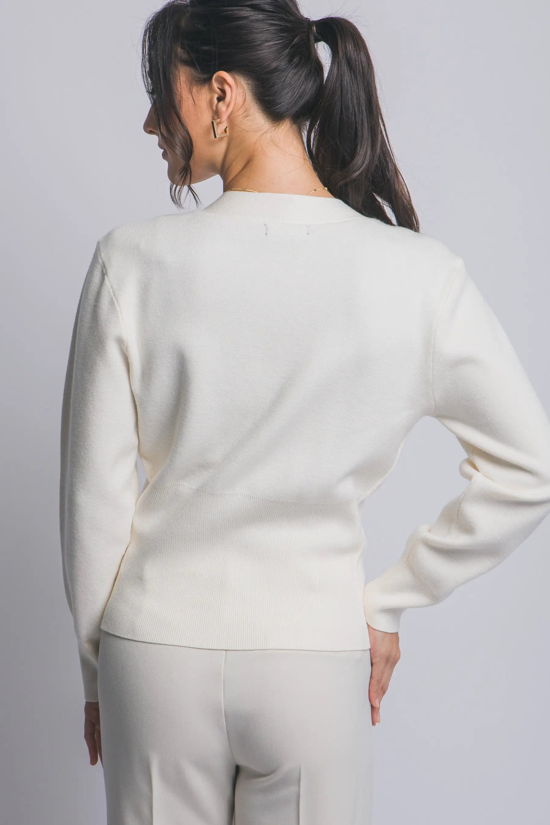 Suéter Cardigan de Dama con Cuello V y Botones dorados by LOVE TREE