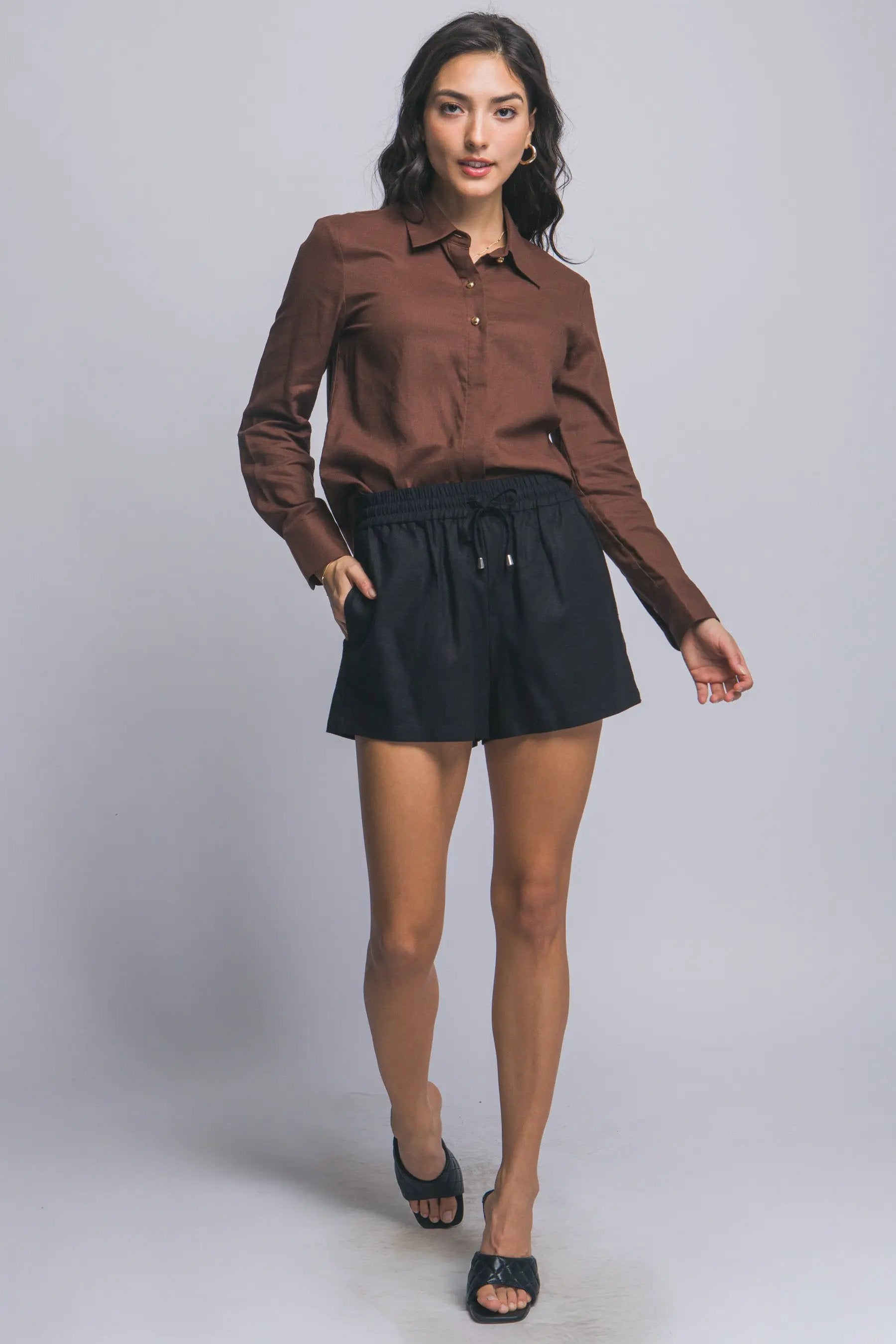 LOVE TREE Shorts de Lino para Mujer con Cintura Alta y Cordón Ajustable - Shorts