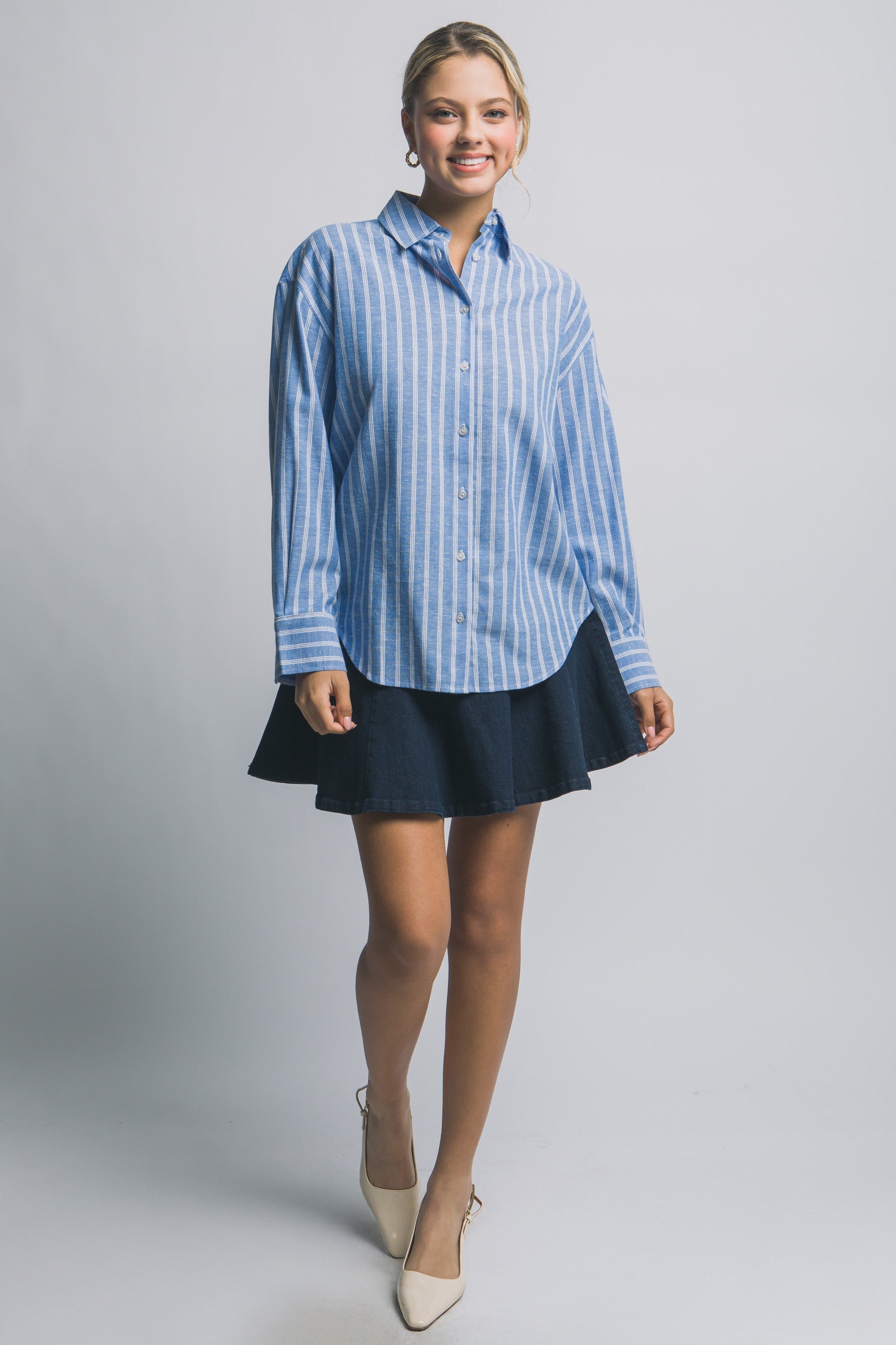 Camisa Oversized a Rayas Azules – Estilo Casual Chic en Algodón y Lino