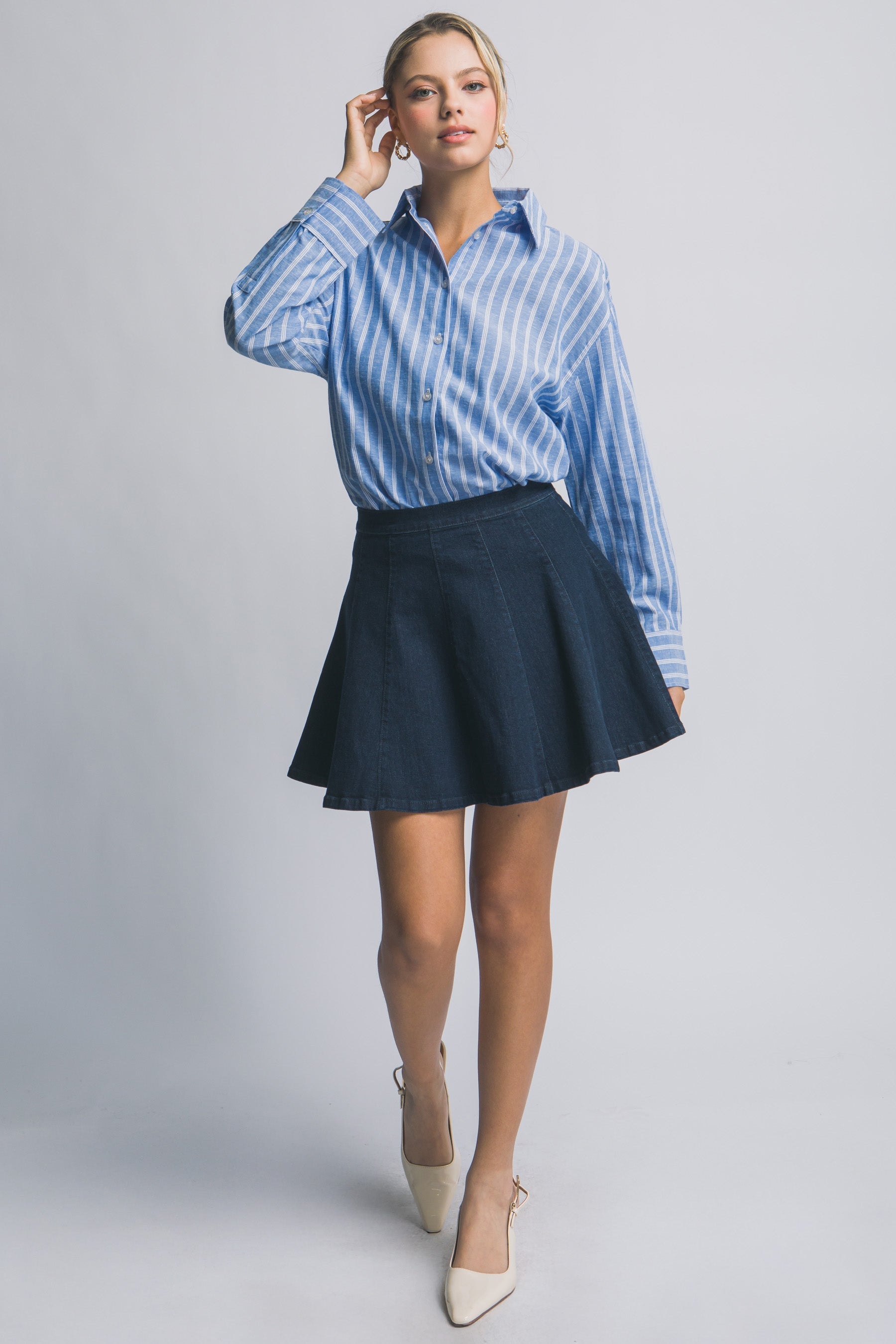 Camisa Oversized a Rayas Azules – Estilo Casual Chic en Algodón y Lino