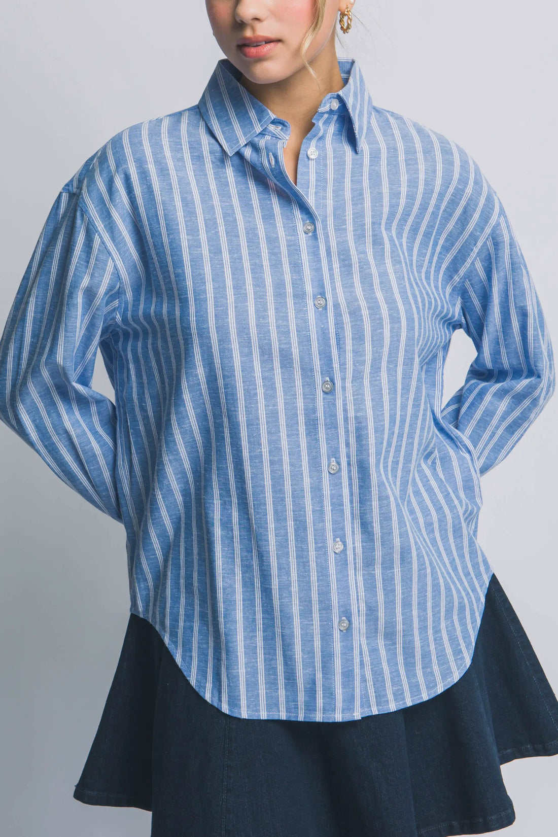 Camisa Oversized de Rayas con Botones Azul Manga Larga by LOVE TREE