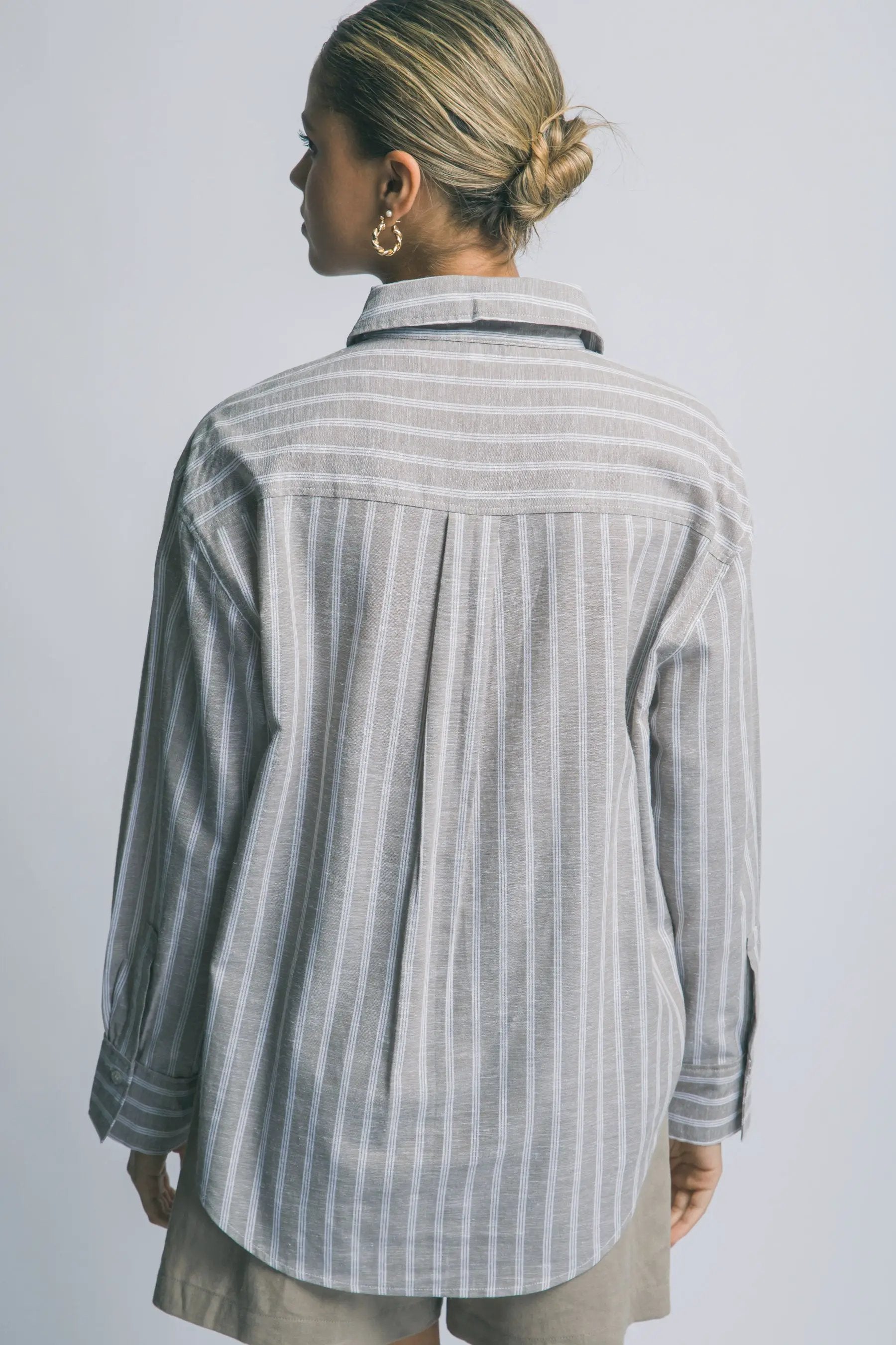 Camisa Oversized de Rayas con Botones Azul Manga Larga by LOVE TREE