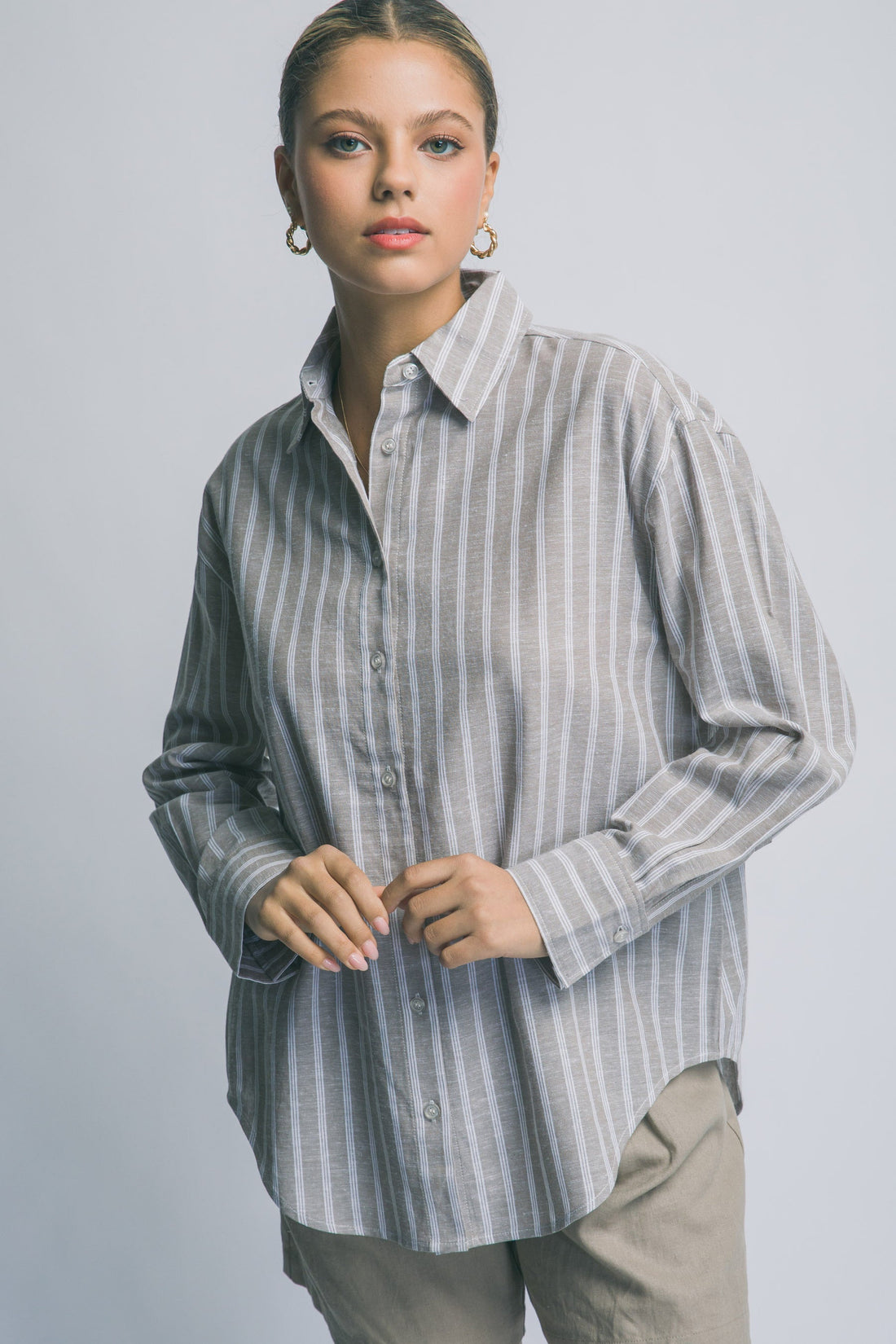 Camisa Oversized a Rayas Azules – Estilo Casual Chic en Algodón y Lino