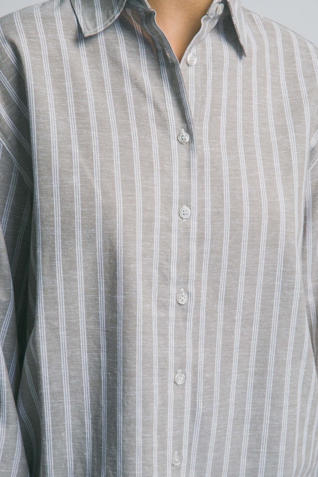 Camisa Oversized de Rayas con Botones Azul Manga Larga by LOVE TREE