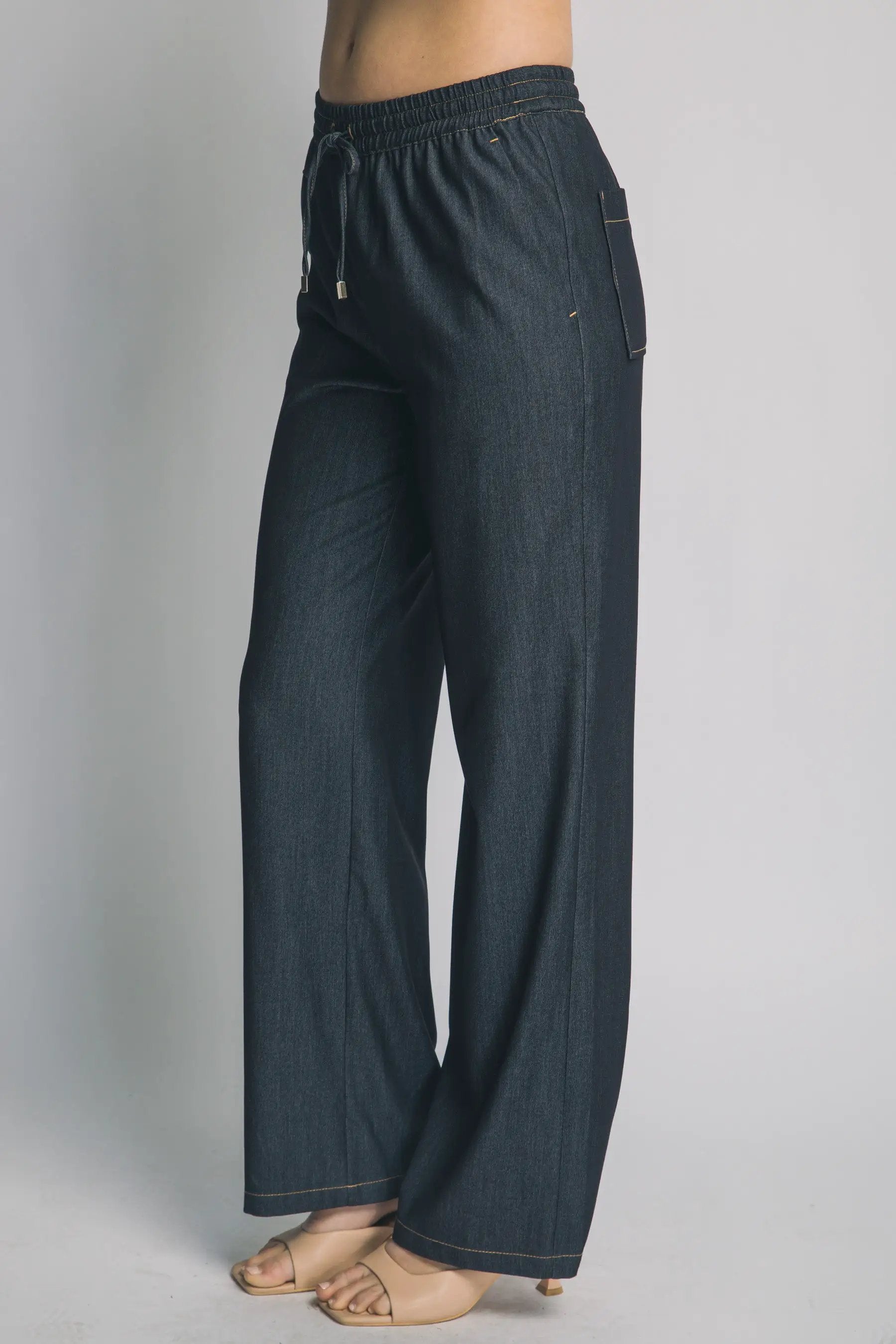 Pantalón de Mezclilla Corte Ancho para Mujer - Azul Desgastado - Estilo Moderno by LOVE TREE