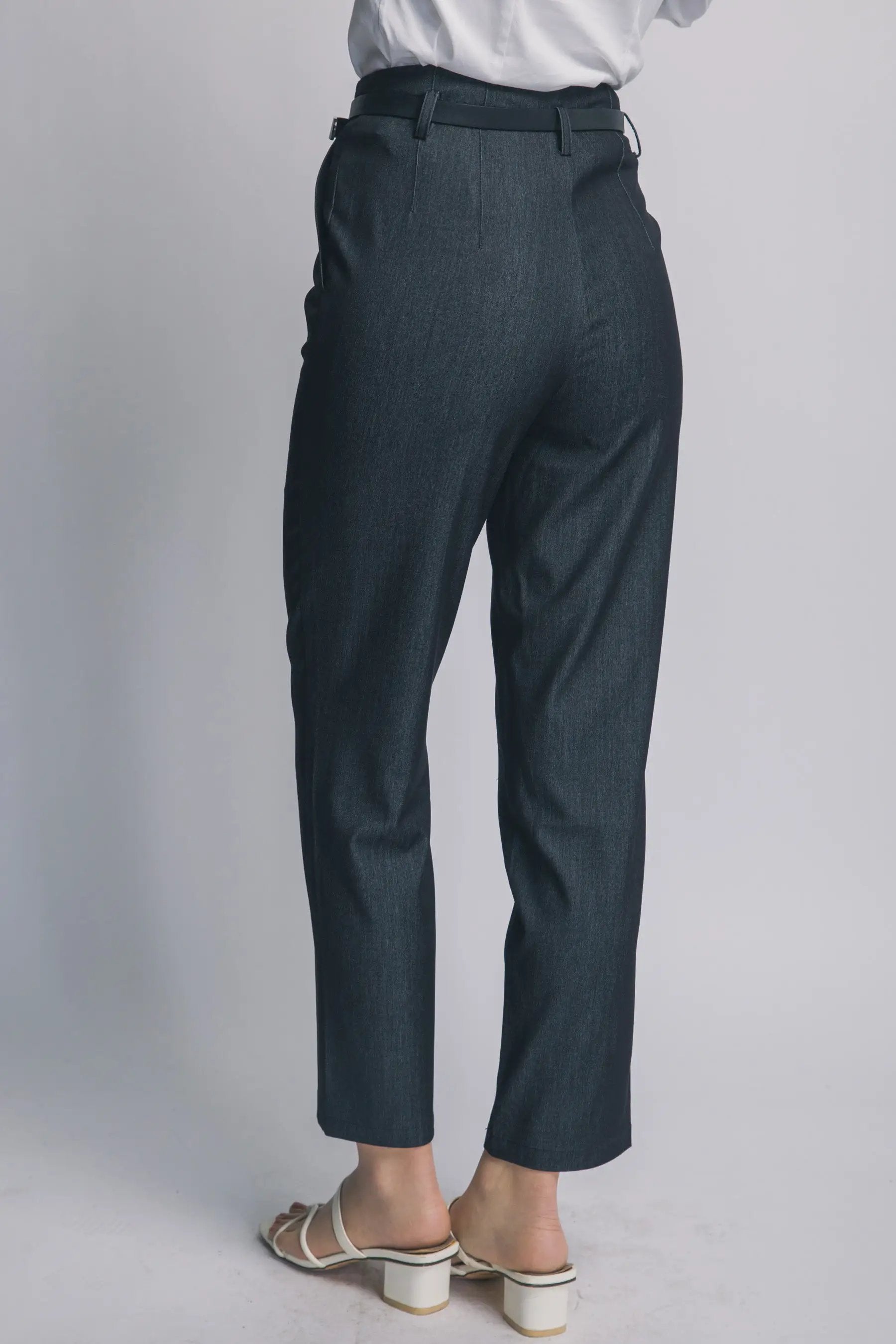 Pantalones Acampanados de Tiro Alto con Cinturón - Estilo y Comodidad by LOVE TREE