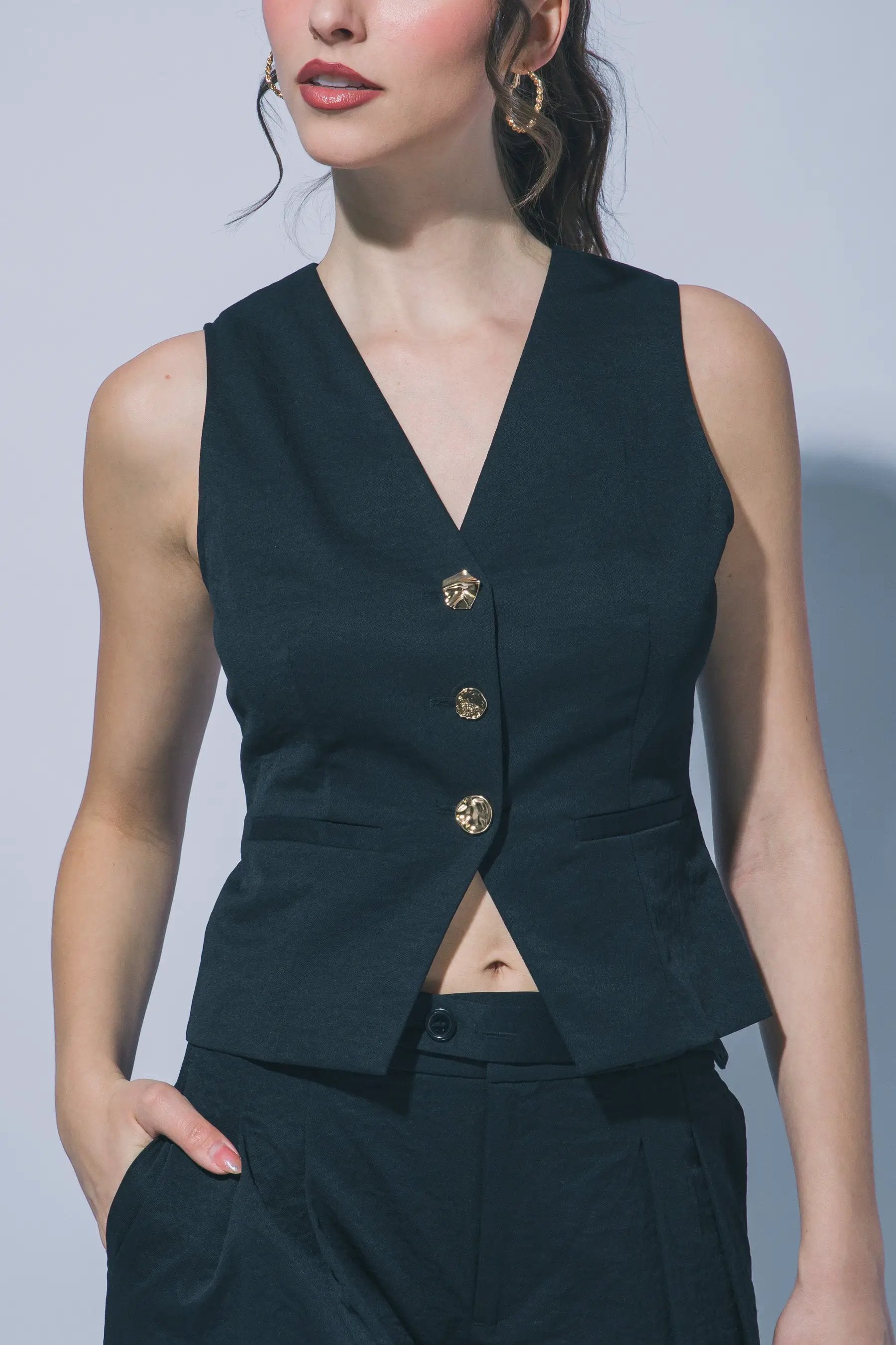 Chaleco de Mujer con Cuello en V y Botones al por Mayor 5230VL by LOVE TREE