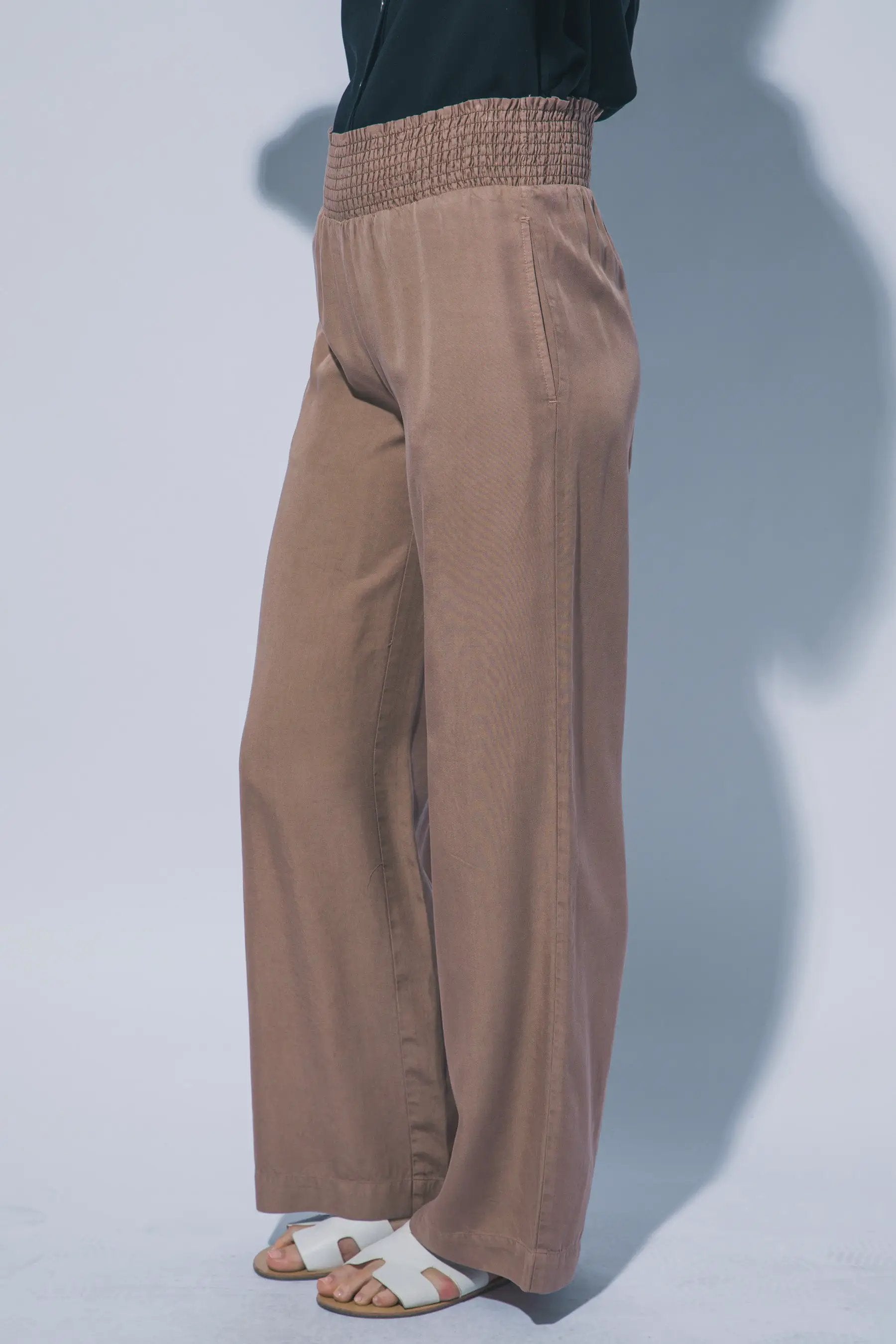LOVE TREE Pantalones Casuales de Cintura Alta con Smock para Mujer - LOVE TREE - Pants