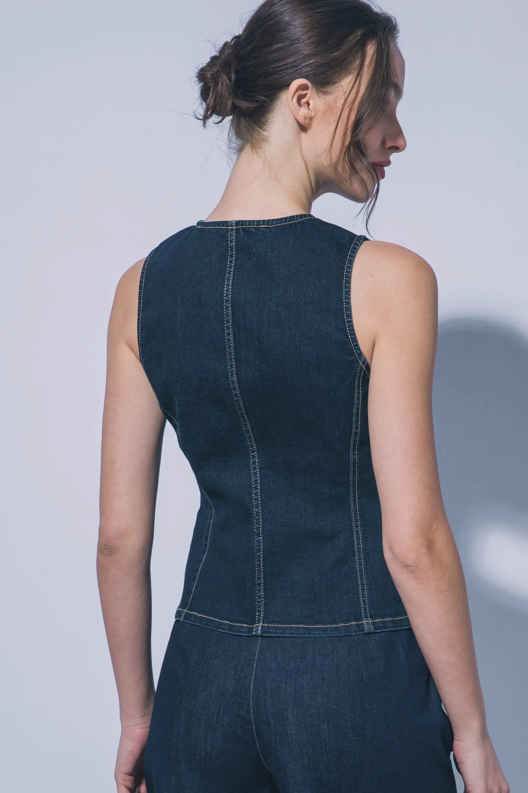 Chaleco Blusa de Mezclilla con Cuello Redondo Azul Indigo by LOVE TREE