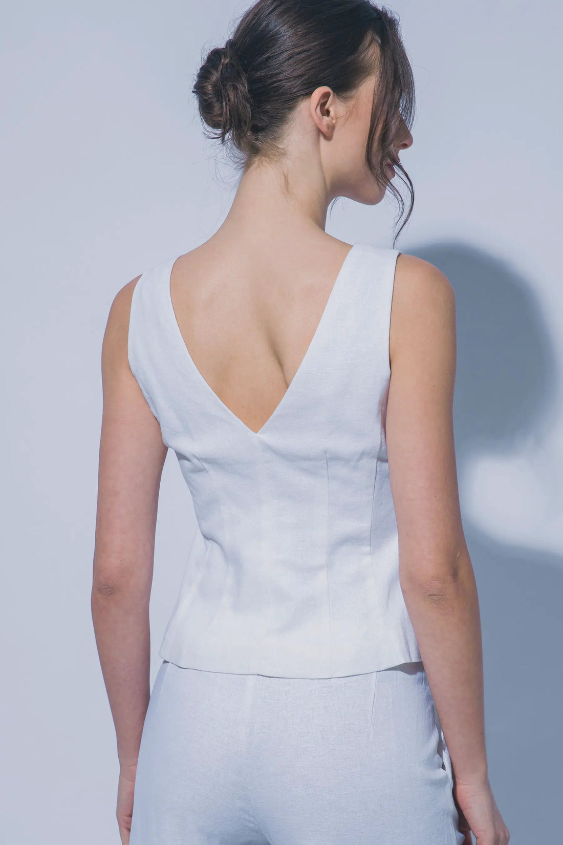 Wholesale V- Neckline Linen Vest 5217VL - LOVE TREE by LOVE TREE