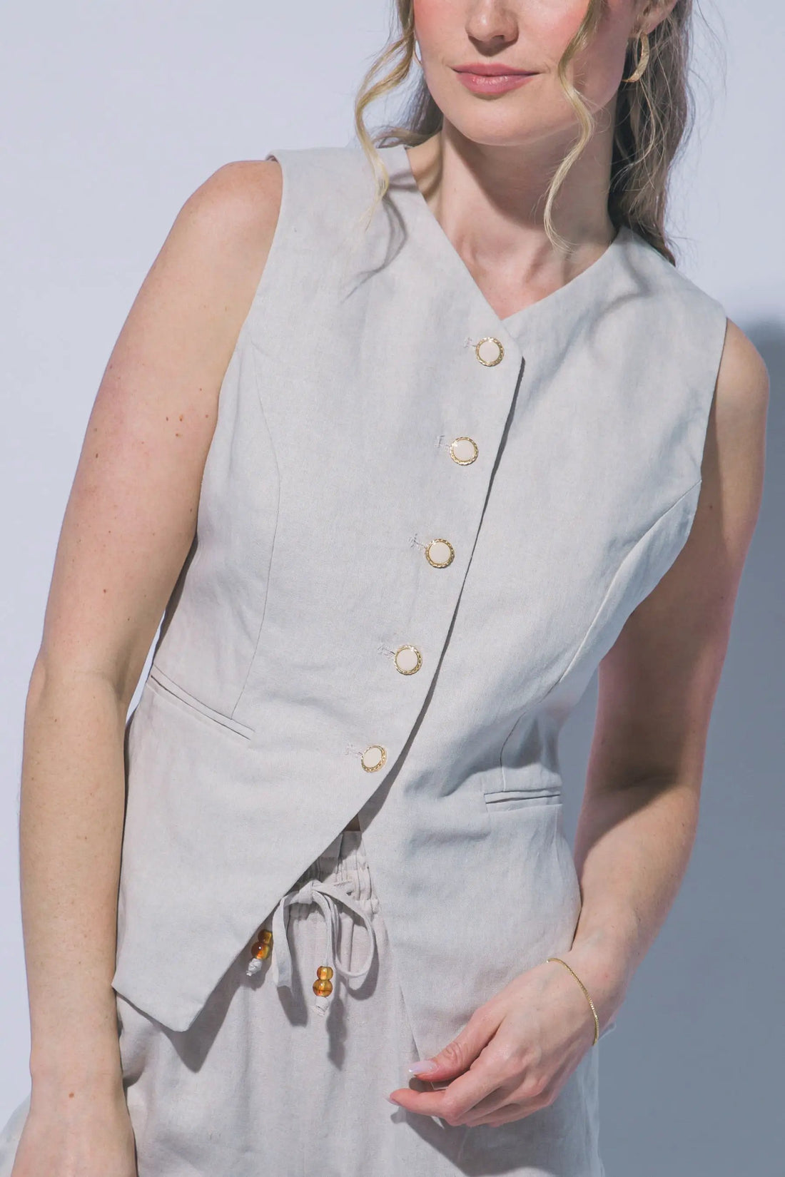 LOVE TREE Chaleco de Lino Entallado para Mujer - Love Tree - Vests