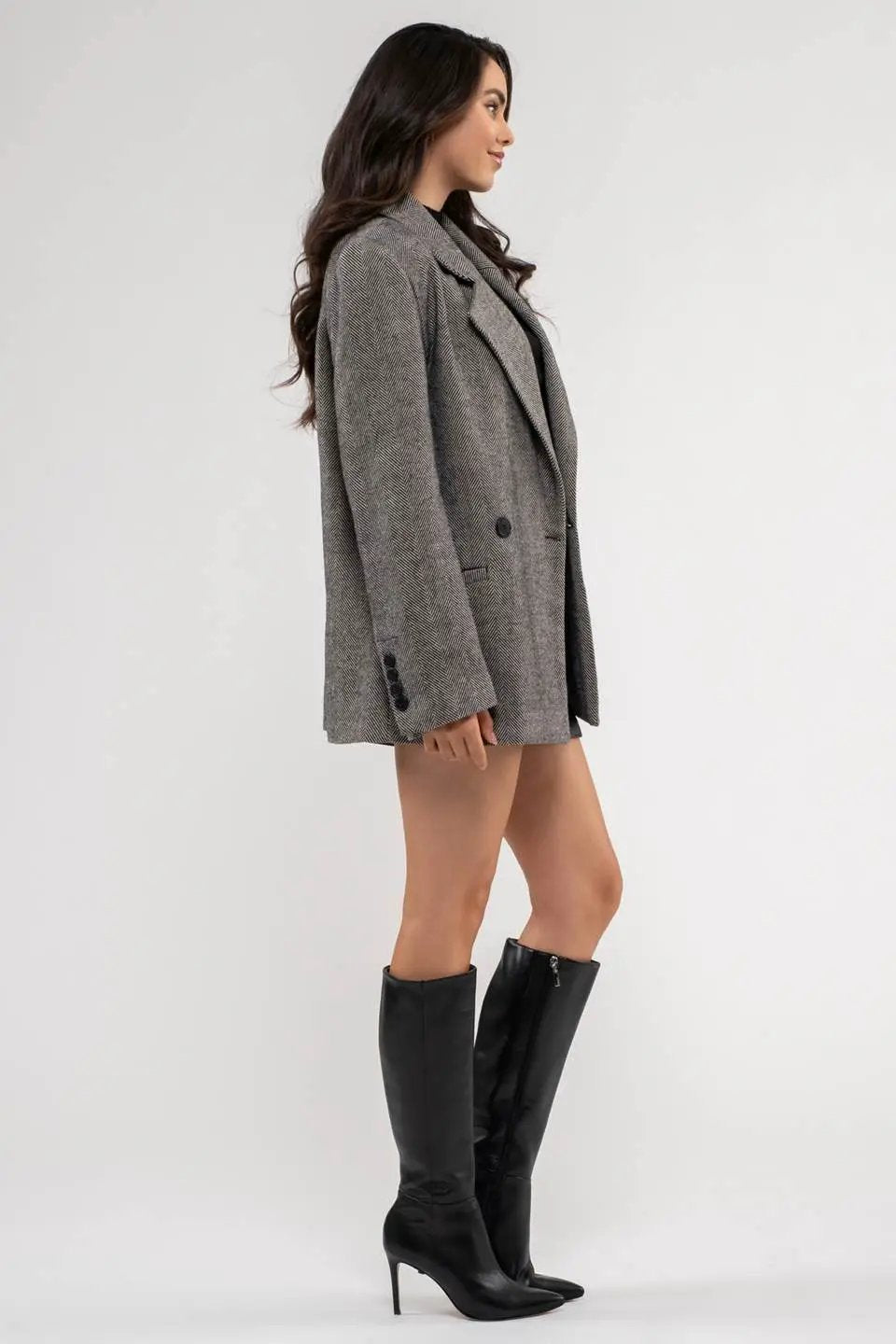 BLAZER LARGO CON CUELLO DE SOLAPA by Yanet Collection